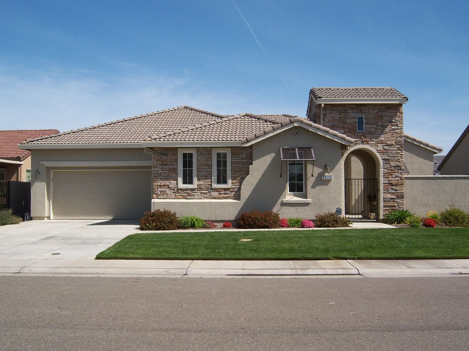 9933 Diamonte Way photo 1