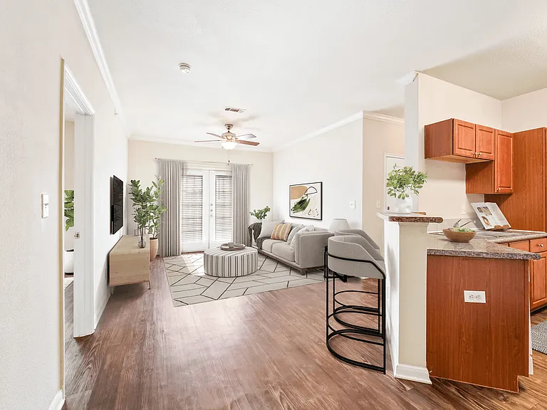 Stonebrook Apartments — Photo 12