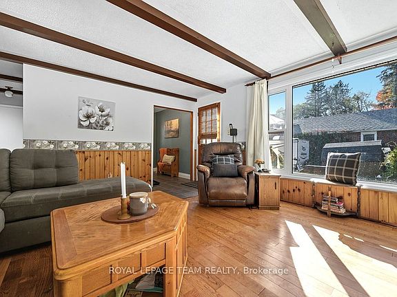 4th image of 144 Opeongo Rd