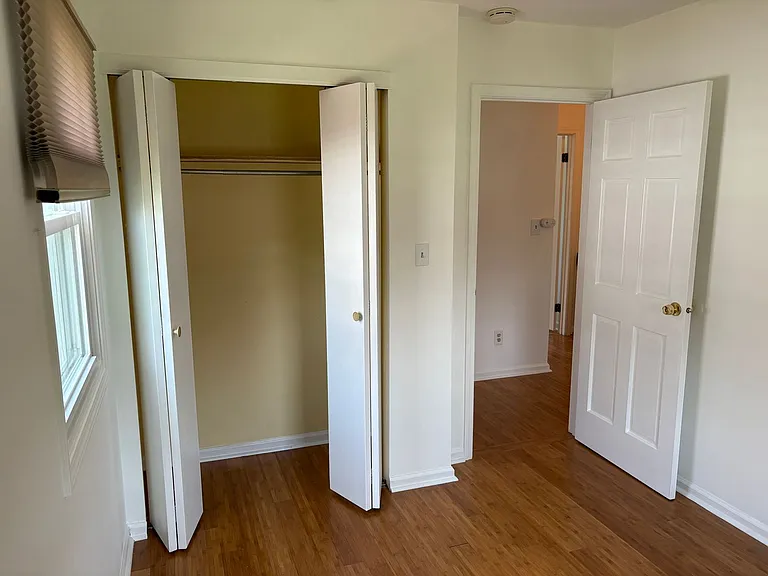 220 Harding Ave — Photo 20