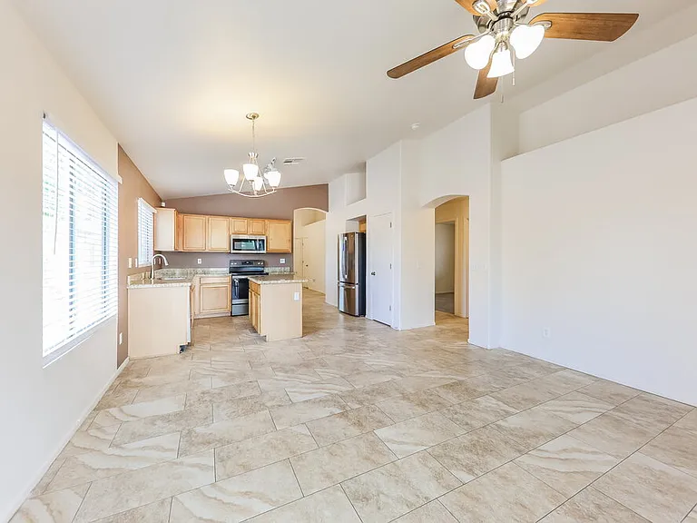 15019 W Port Au Prince Ln — Photo 6