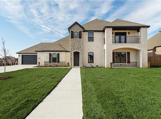 4968 E Sagely Ln, Fayetteville, AR 72703