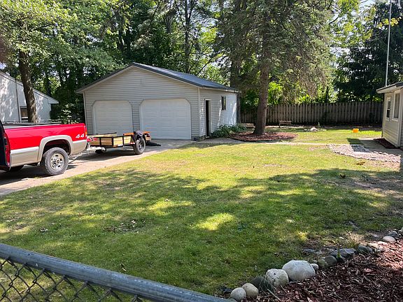 garage on evergreen street