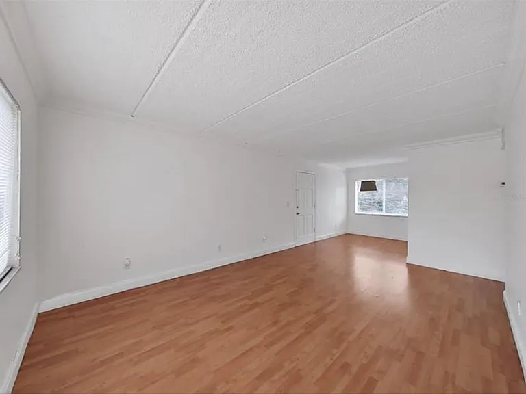 3206 W Azeele St #223 — Photo 10