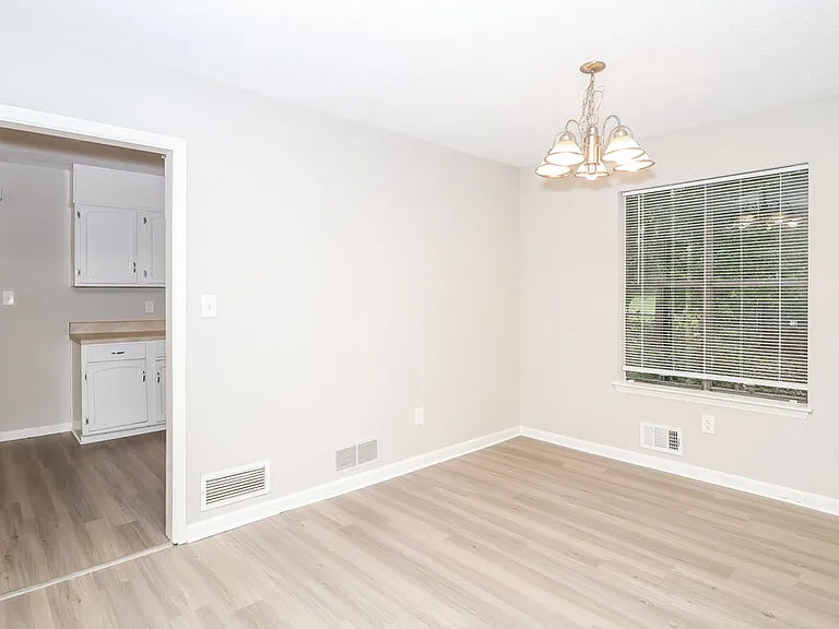 8807 Parliament Pl — Photo 6