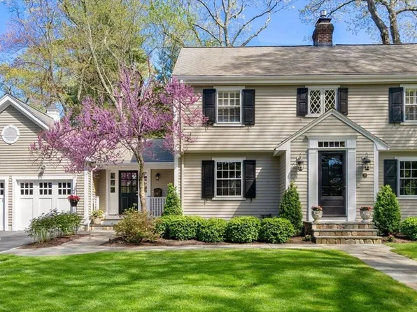 30 Park Ave, Wellesley, MA 02481