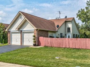 1003 Pheasant Run Ln, Aurora, IL 60504