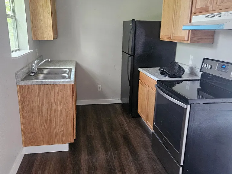 802 Abney Ave #D — Photo 1