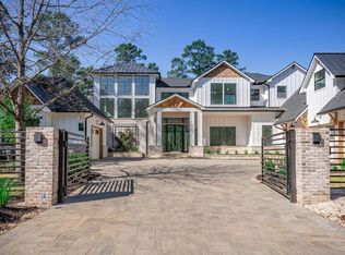 29 S Doe Run Dr, The Woodlands, TX 77380