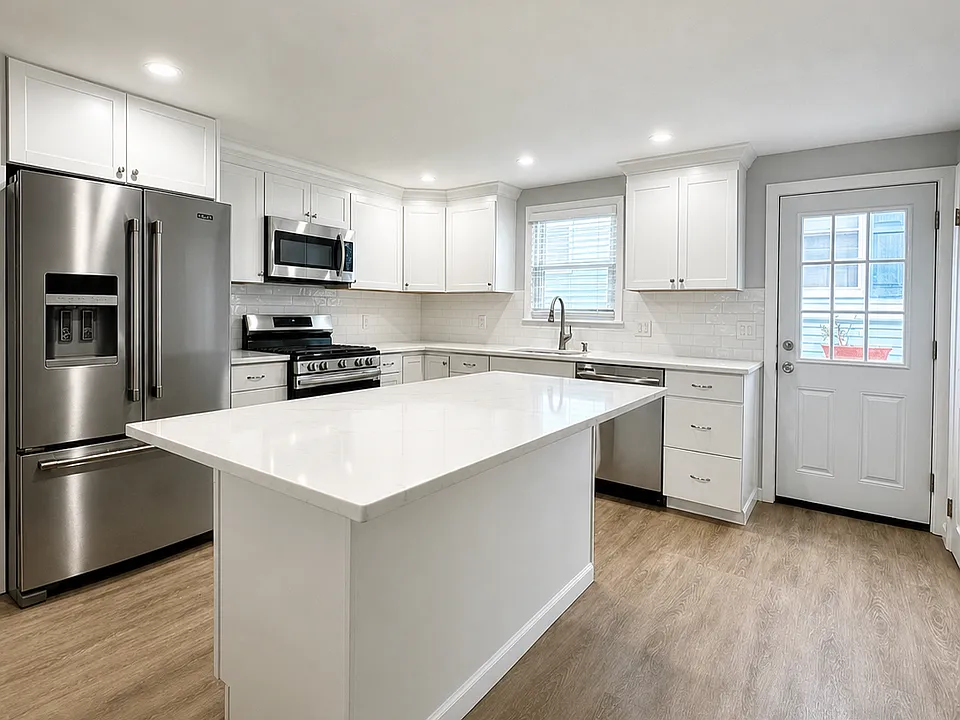 101 Rumney Rd #2