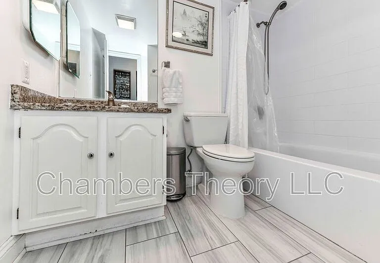 1301 N Courthouse Rd #1605 — Photo 15