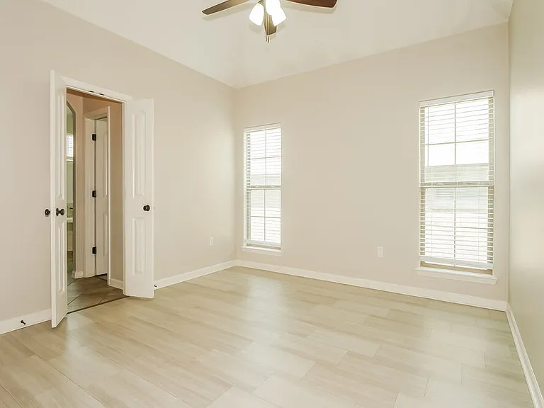 140 Hidden Meadows Ln — Photo 9
