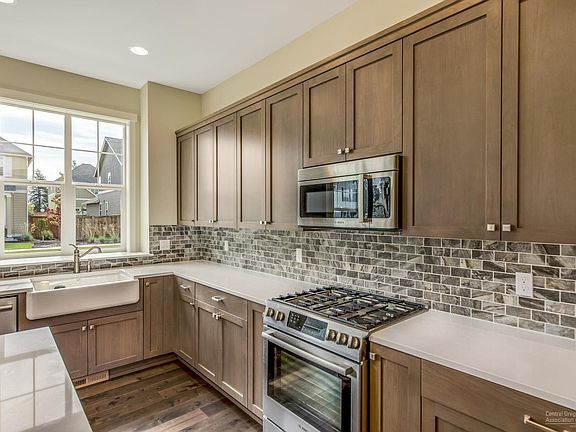 3rd image of 20462 SE Braelen Ln