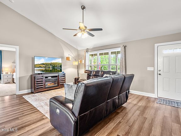 2nd image of 63 Springview Drive
