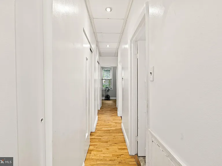 506 S 5th St — Photo 10