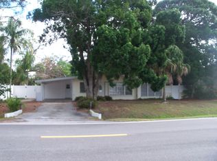 945 W Baffin Dr, Venice, FL 34293