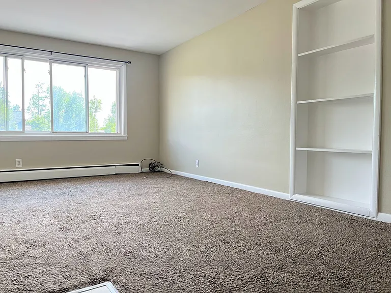 2654 Sheridan Dr — Photo 7