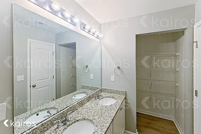 236 Fox Chase Way — Photo 12