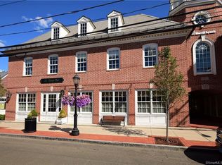 1020 Boston Post Rd APT 304, Darien, CT 06820