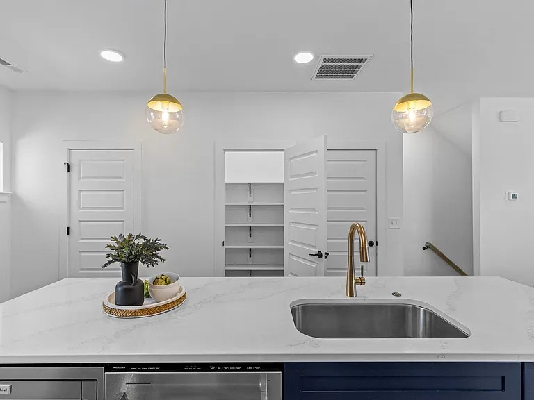 The Collection at North Davidson Townhomes for Rent in NoDa — Photo 16