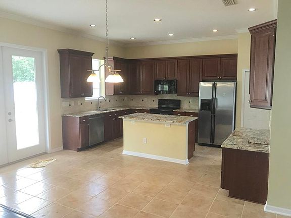 4th image of 12225 Bittercreek Ln