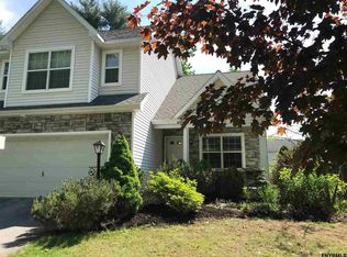 48 Glenham Rd, Saratoga Springs, NY 12866