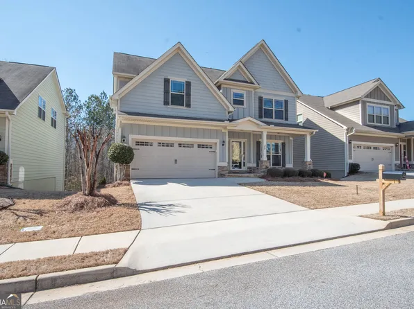 35 Seabiscuit Ct, Newnan, GA 30263