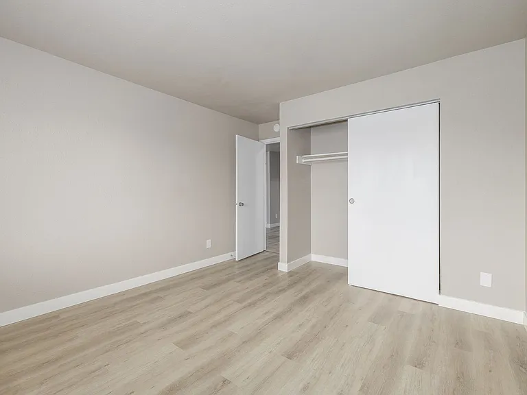 1105 Rock Ave — Photo 13