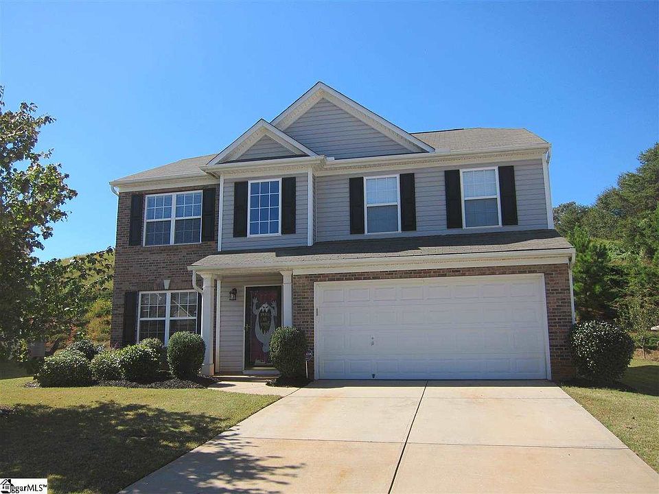 1st image of 305 Bellarine Dr