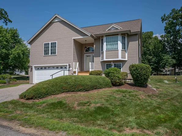 6 Country Lane, East Kingston, NH 03827