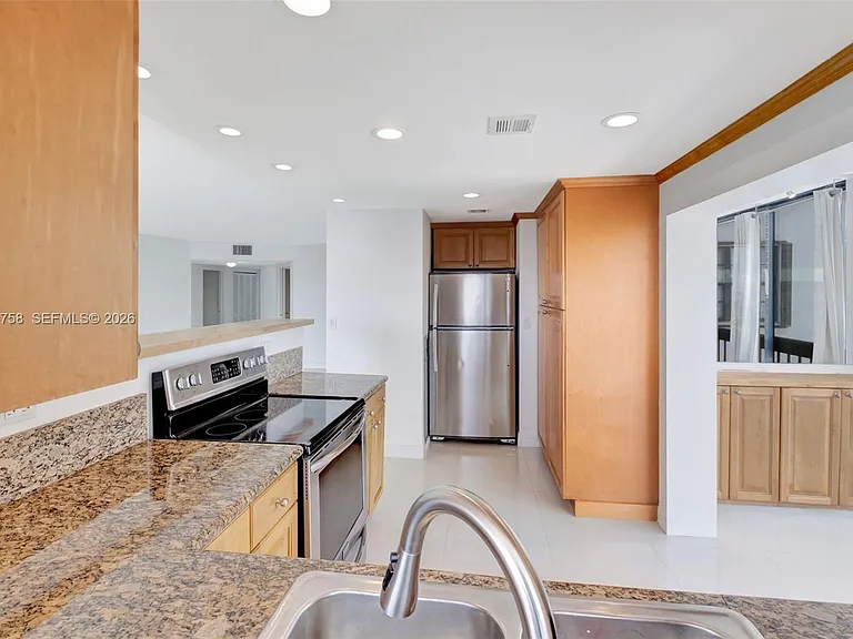 2333 Brickell Ave #305 — Photo 11