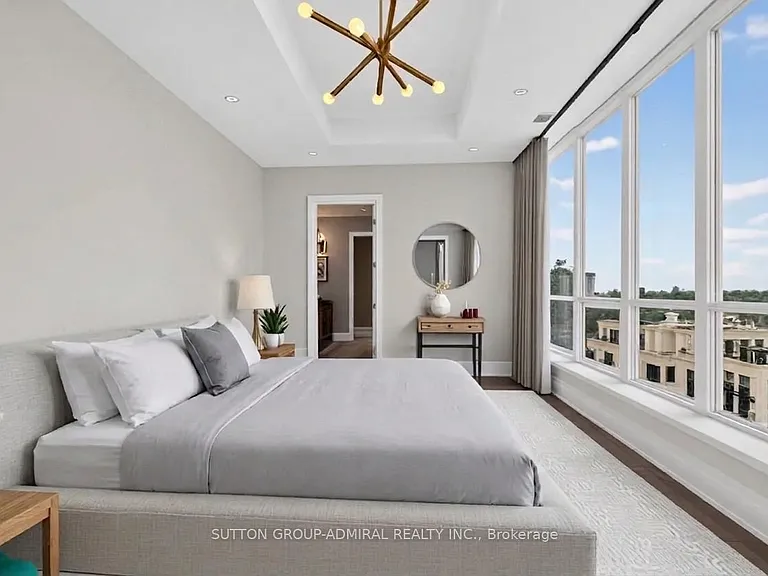 155 Saint Clair Ave W #1801 — Photo 22