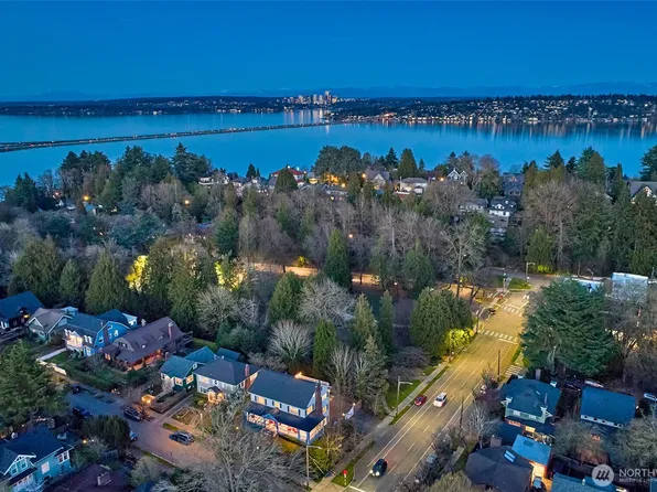 2736 34th Avenue S, Seattle, WA 98144