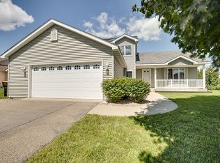 1878 Rochelle Curv, Shakopee, MN 55379