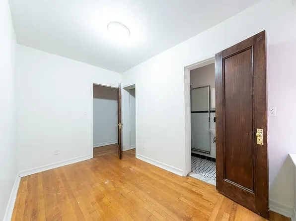 940 Street Nicholas's Avenue image 10 of 16