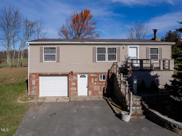 141 W Lykers Road, Canajoharie, NY 13317