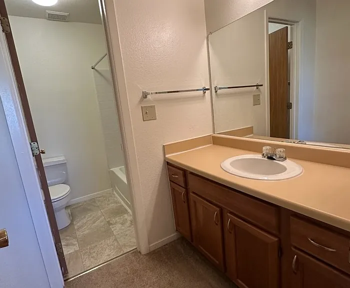 1371 Dakota Dr — Photo 6
