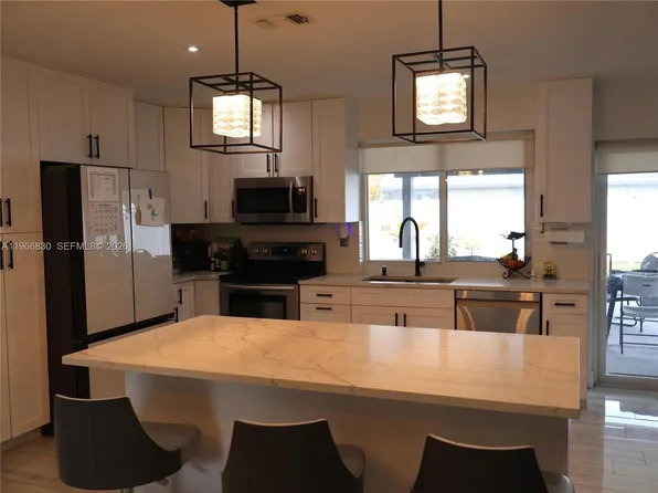 5505 SW 9th St #0, Pompano Beach, FL 33068