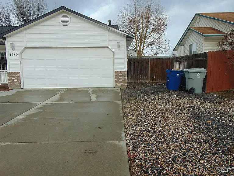7480 Bay Meadows Dr — Photo 18