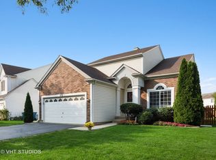472 Topaz Ln, Bartlett, IL