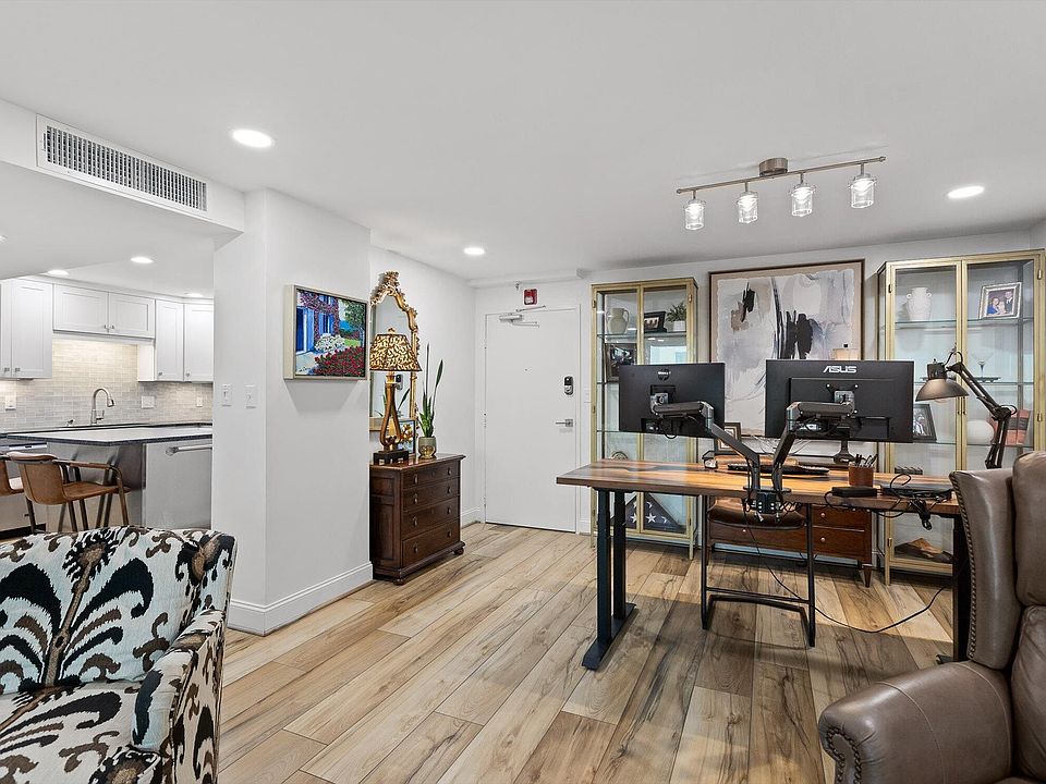 2nd image of 1131 Stringers Ridge Rd APT 12B