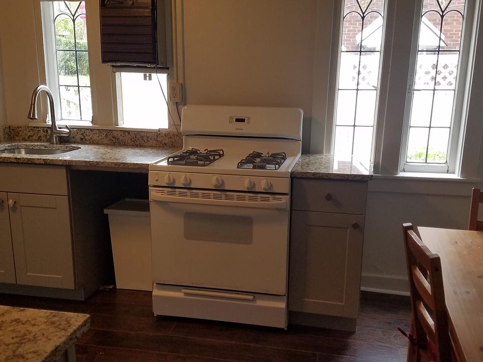 Facing east, morning sun. (Dishwasher was installed after the photo was taken!)