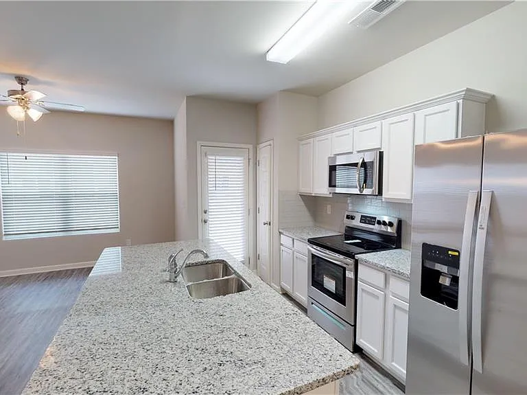 4048 Kingsbrook Blvd — Photo 1