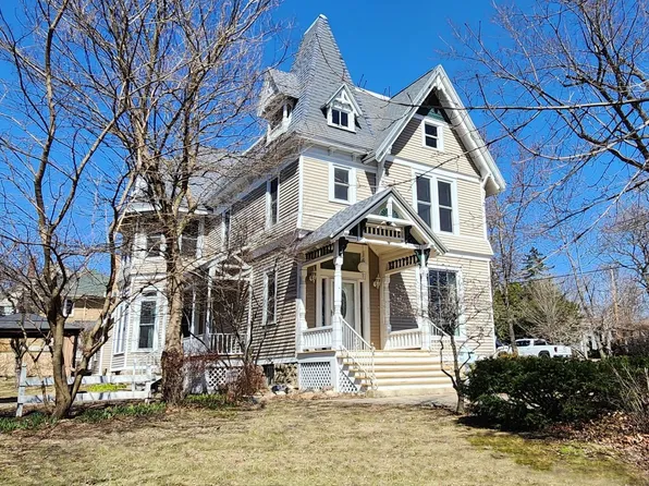 151 E Park Ave, Berlin, WI 54923
