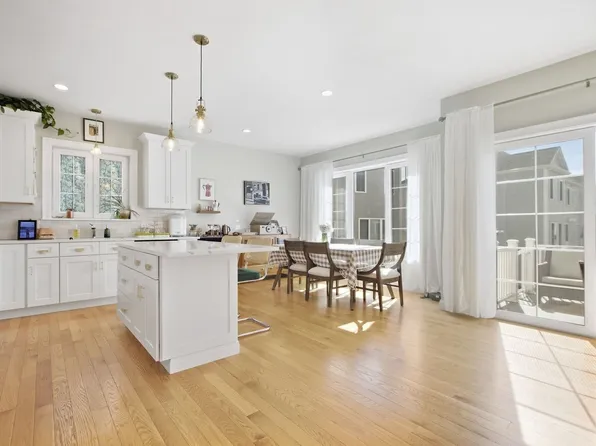 34 Pouts Ln #34, Uxbridge, MA 01569
