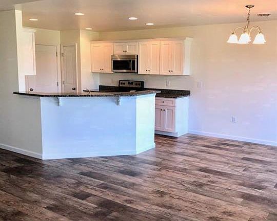 4th image of 3719 Oakley Ln