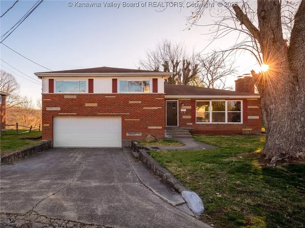 19 Aliff Ln, Saint Albans, WV 25177