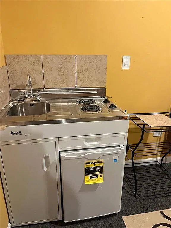 1 bed, 1.0 bath, 2145 sqft, $1,000 — Photo 4