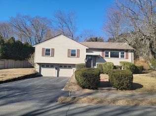 15 Oriole Rd, Wellesley, MA 02481