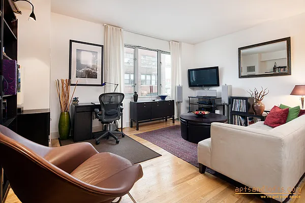 Sold by aptsandlofts.com | media 1